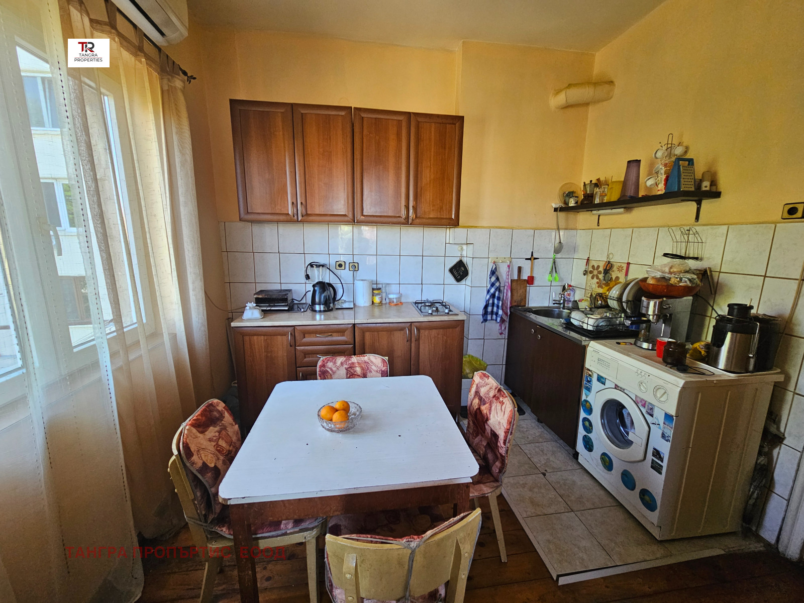 Продава МНОГОСТАЕН, гр. София, Център, снимка 2 - Апартаменти - 54248216