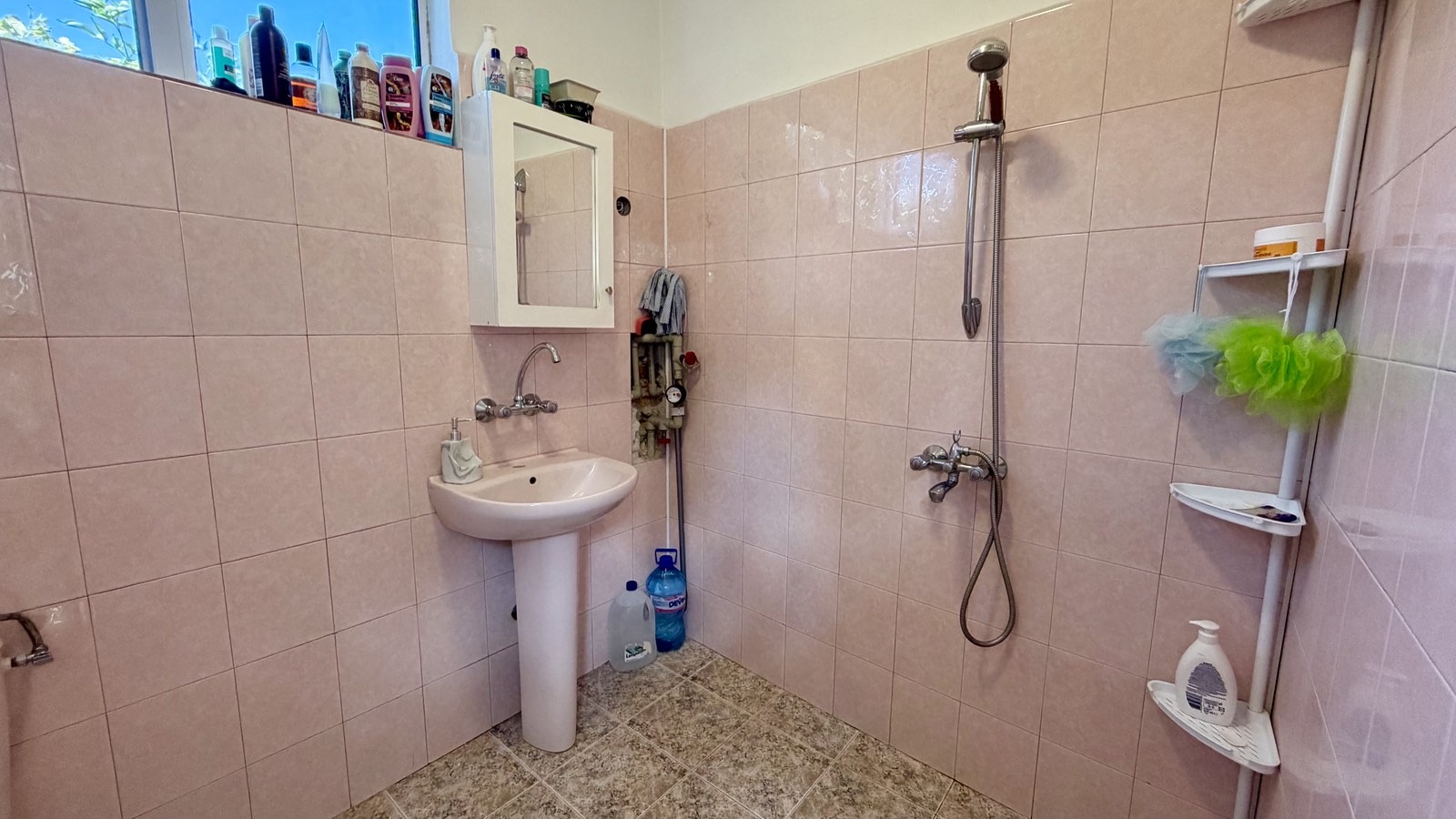 Продава ЕТАЖ ОТ КЪЩА, гр. Девин, област Смолян, снимка 16 - Етаж от къща - 55348752