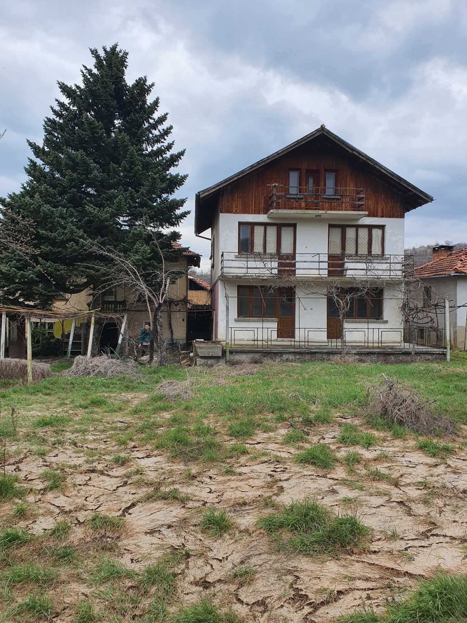 Продава КЪЩА, с. Смочан, област Ловеч