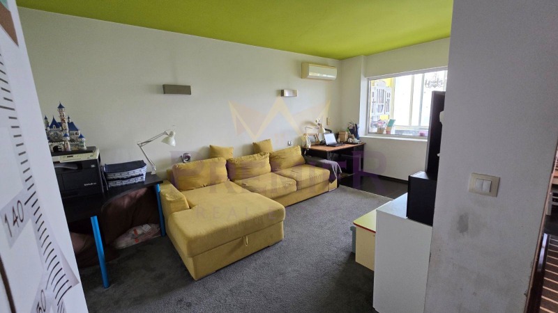 Продава 4-СТАЕН, гр. Варна, Младост 2