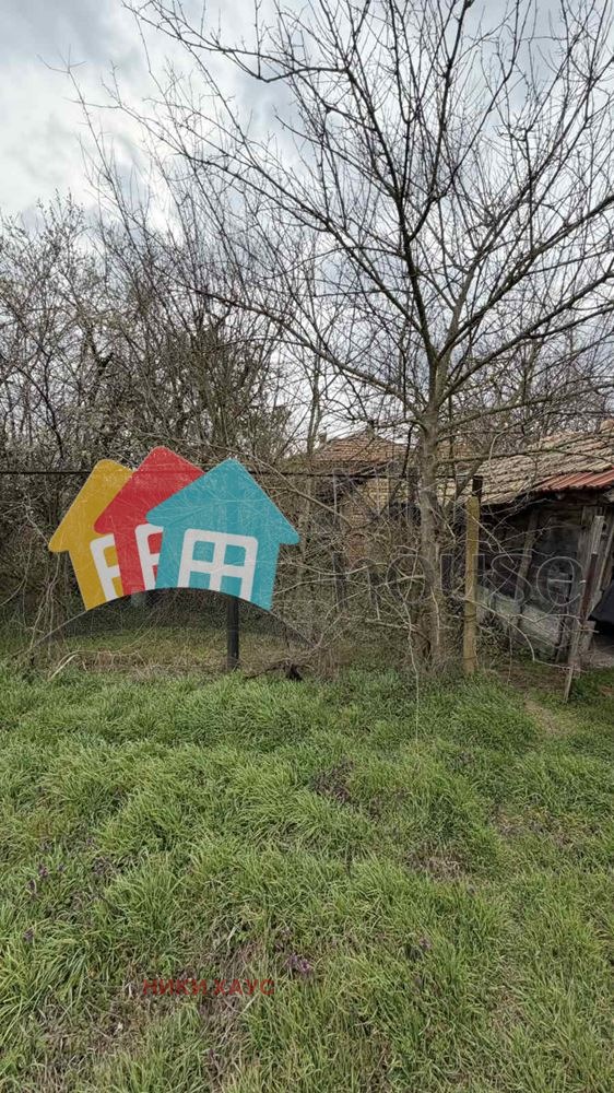 Продава КЪЩА, с. Царевци, област Варна, снимка 6 - Къщи - 55980212