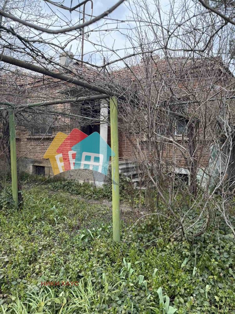 Продава КЪЩА, с. Царевци, област Варна, снимка 2 - Къщи - 55980212