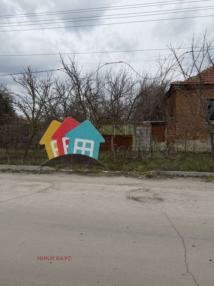 Продава КЪЩА, с. Царевци, област Варна, снимка 3 - Къщи - 55980212