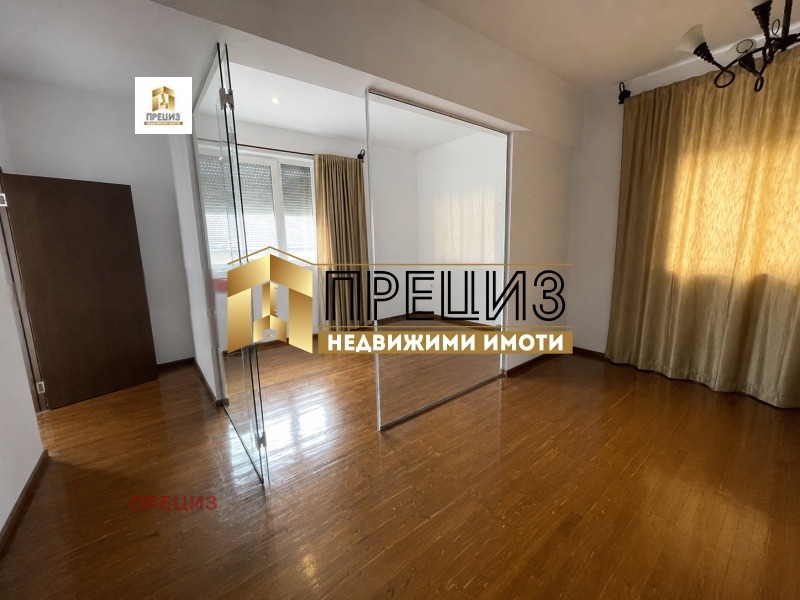 Продава 4-СТАЕН, гр. Шумен, Добруджански, снимка 7 - Апартаменти - 55740855