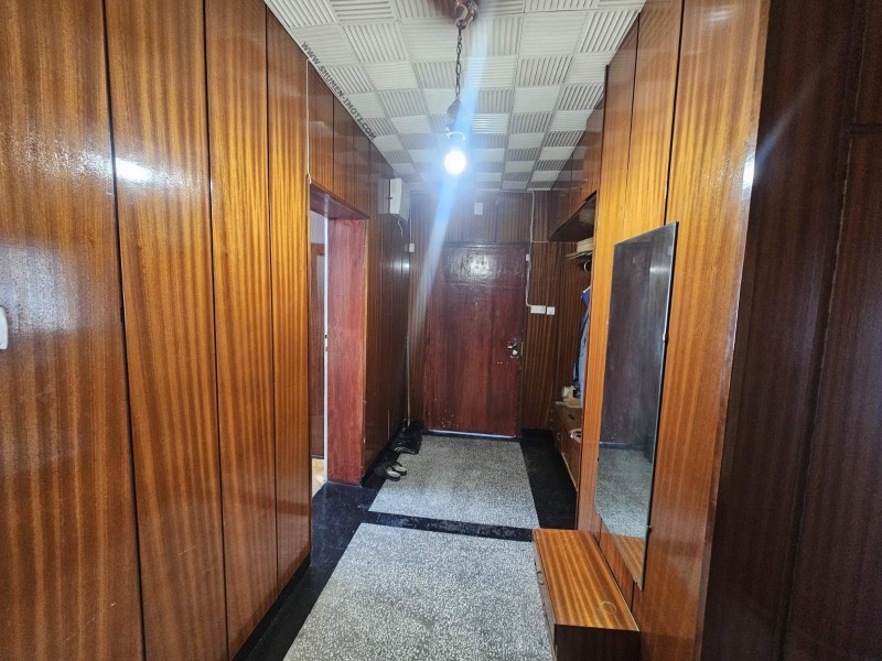 Продава МНОГОСТАЕН, гр. Шумен, Пожарната, снимка 6 - Апартаменти - 52572656