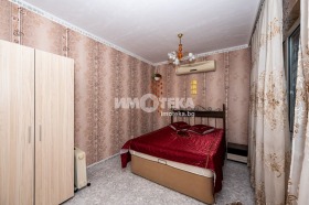 3+ Schlafzimmer Kjutschuk Parisch, Plowdiw 3