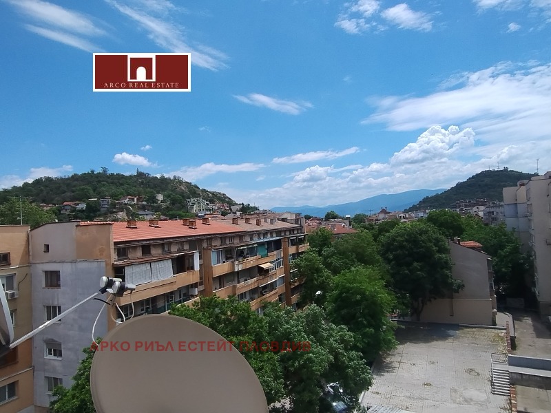 In vendita  2 camere da letto Plovdiv , Tsentar , 98 mq | 37169621