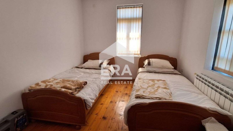 Till salu  Hus region Veliko Tarnovo , Pusjevo , 140 kvm | 39725185 - bild [12]