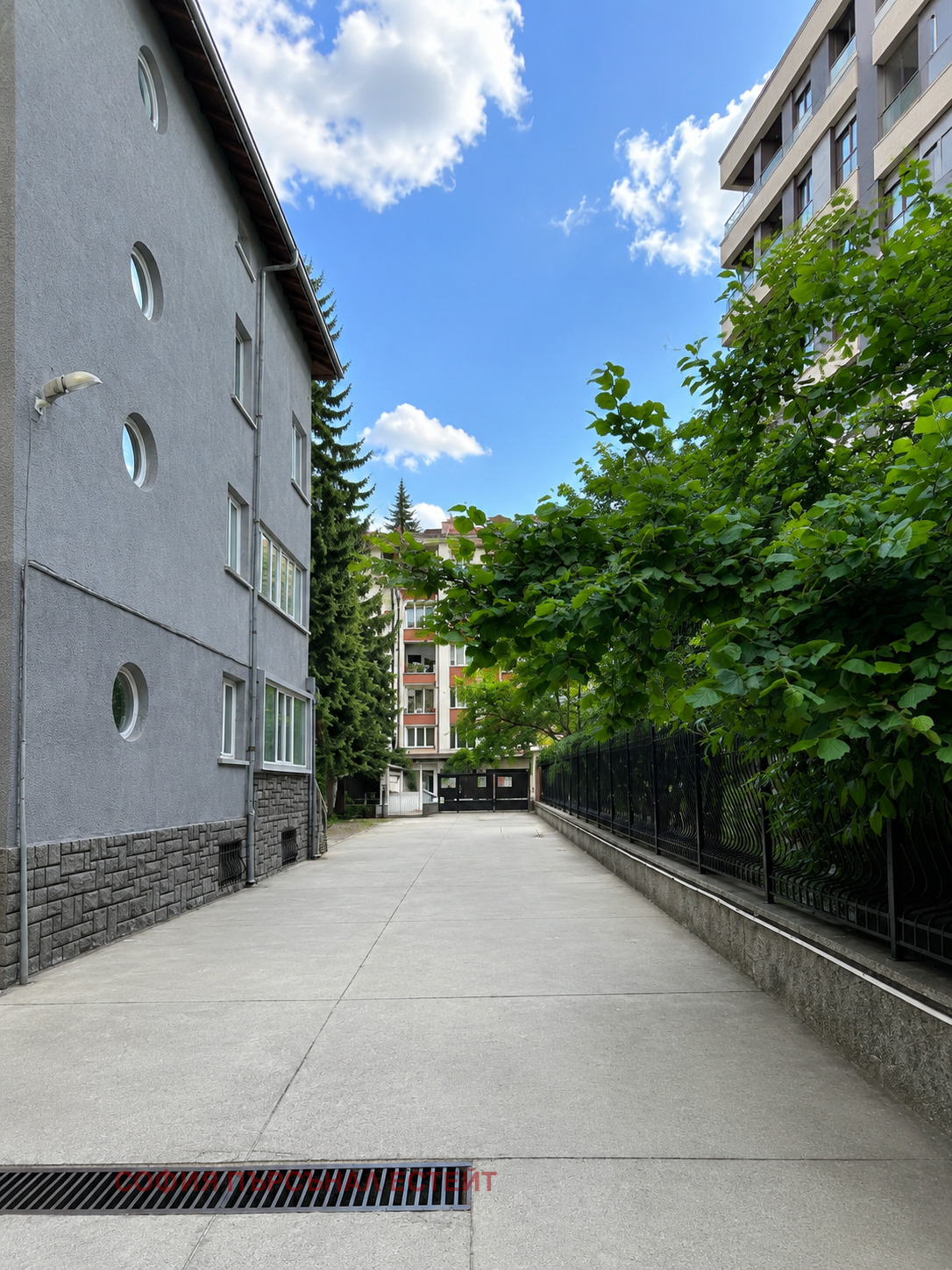 Продава МНОГОСТАЕН, гр. София, Красно село, снимка 17 - Апартаменти - 55903075
