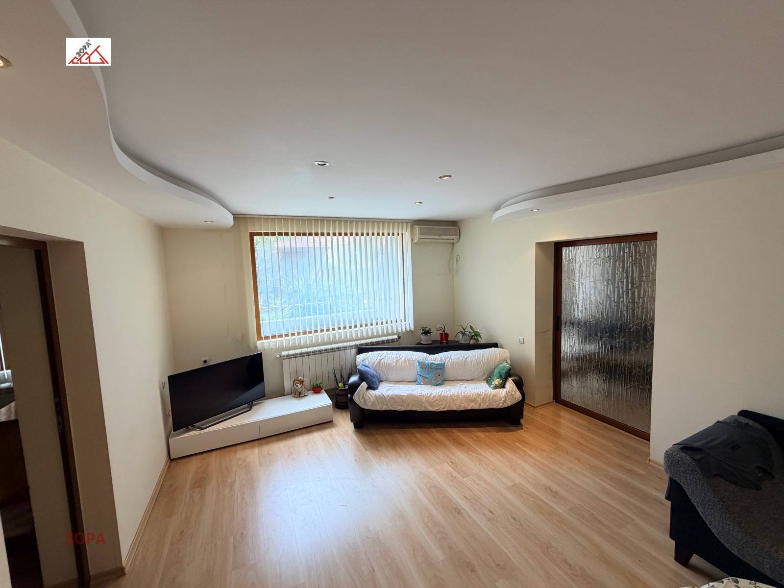 Продава ЕТАЖ ОТ КЪЩА, гр. Враца, Медковец, снимка 4 - Етаж от къща - 54343179