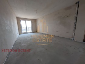 2 yatak odası Pogrebi, Varna