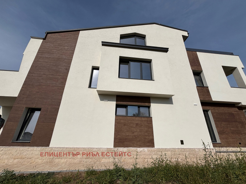 Προς πώληση  σπίτι Περνηκ , Ηζτοκ , 478 τ.μ | 77907704 - εικόνα [5]