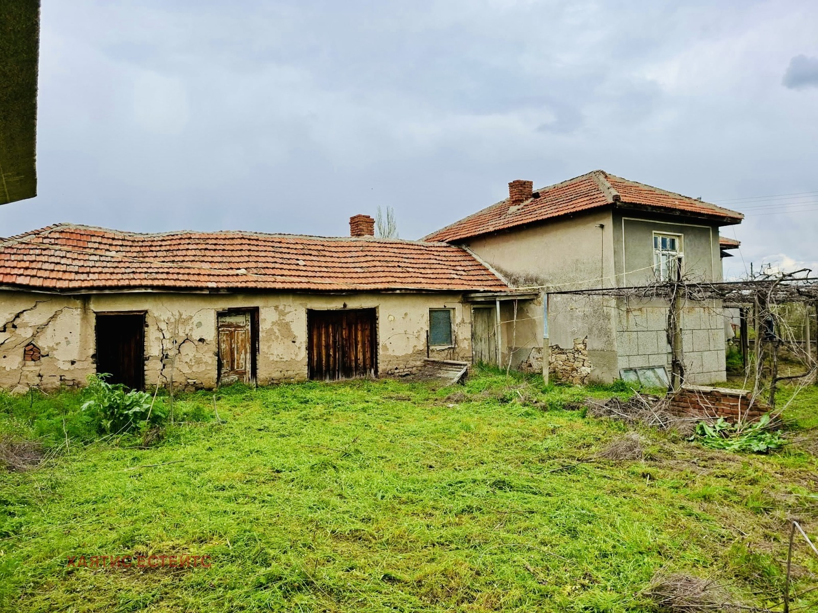 Продава КЪЩА, с. Оряхово, област Хасково