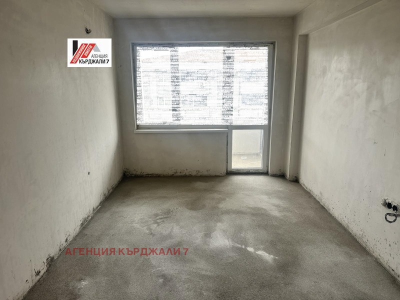 Продава 2-СТАЕН в град Кърджали, Възрожденци - 82 кв.м / 76 500 € » 149 621.00 лв., АГЕНЦИЯ КЪРДЖАЛИ 7
