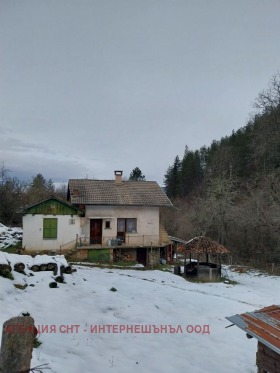 House Busintsi, region Pernik 3