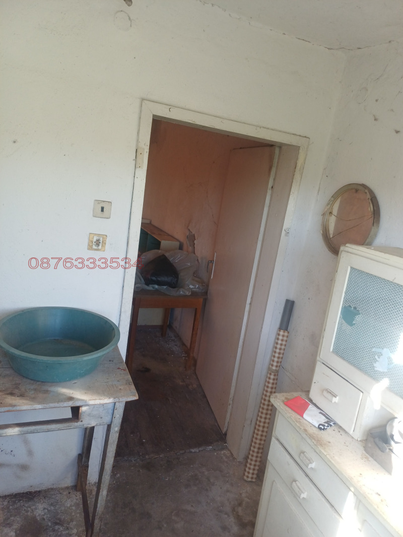 Продава КЪЩА, гр. Хасково, Промишлена зона - Изток, снимка 16 - Къщи - 52974912