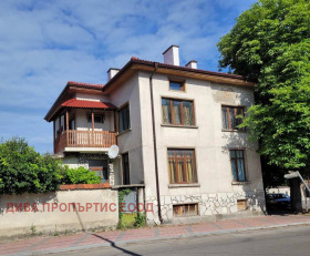 Hus Samokov, region Sofia 1