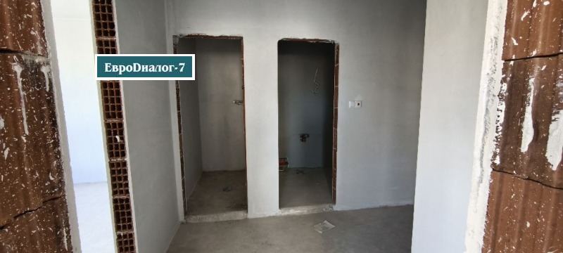 Продава 2-СТАЕН, гр. Пловдив, Въстанически, снимка 2 - Апартаменти - 52370090