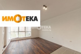 1 chambre m-t Ptchelina, Varna 1