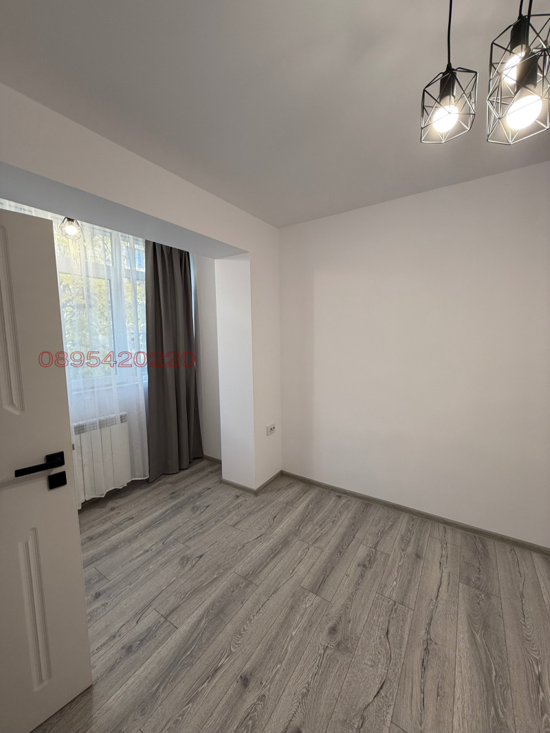 Продава 3-СТАЕН, гр. Русе, Възраждане, снимка 12 - Апартаменти - 52628741