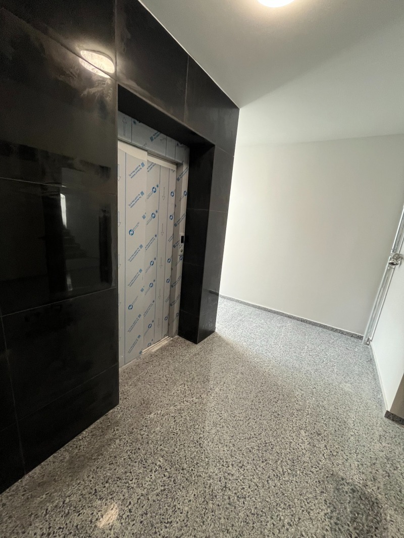 Продава 3-СТАЕН, гр. Казанлък, област Стара Загора, снимка 3 - Апартаменти - 52633843