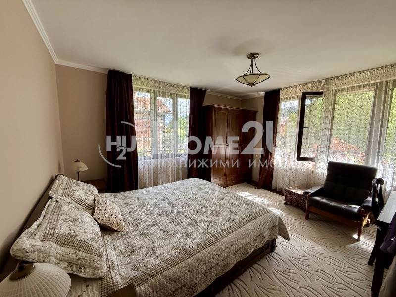 Продава КЪЩА, гр. Перник, Бела вода, снимка 10 - Къщи - 52160751