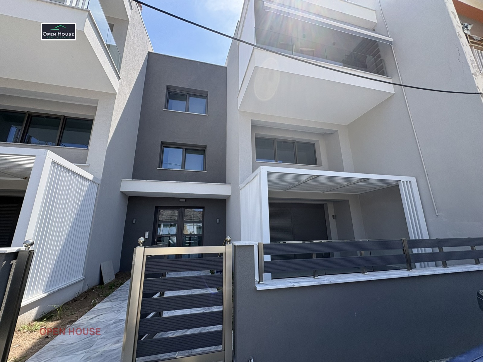 Продава  2-стаен Гърция , Кавала , 75 кв.м | 93079010