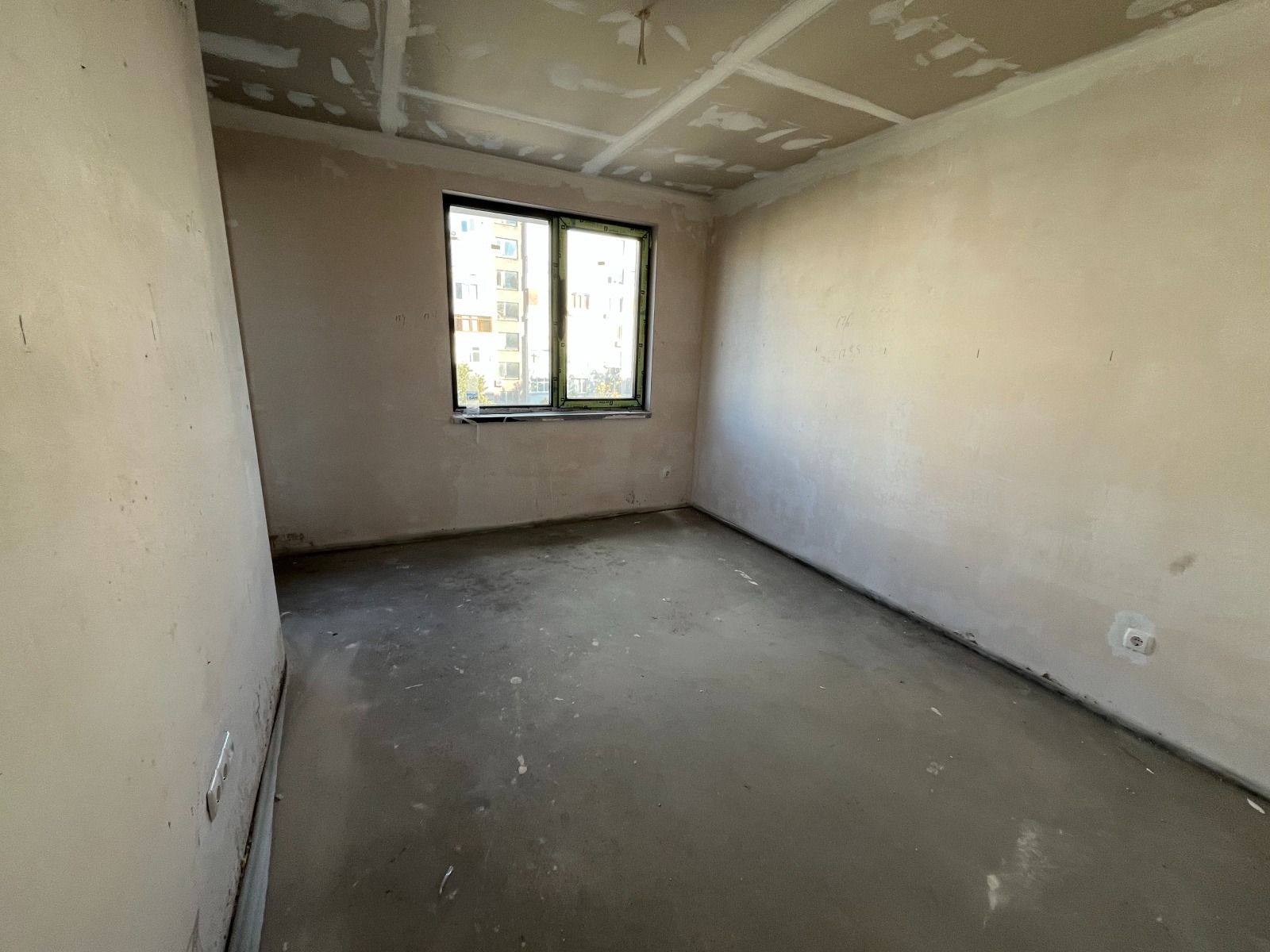 Продава 3-СТАЕН, гр. Казанлък, област Стара Загора, снимка 2 - Апартаменти - 52633843