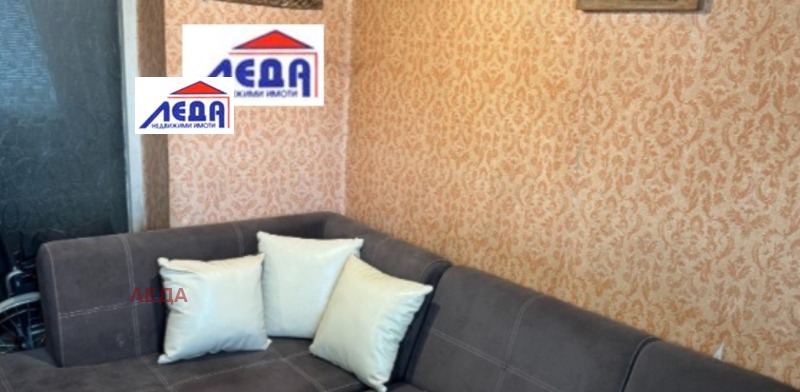 Te koop  2 slaapkamers Pleven , 9-ti kvartal , 100 m² | 85378464