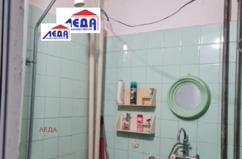Te koop  2 slaapkamers Pleven , 9-ti kvartal , 100 m² | 85378464 - afbeelding [4]