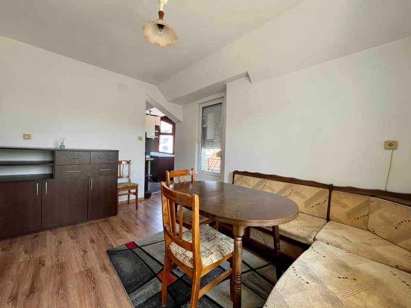 Продава  3-стаен град Русе , Център , 70 кв.м | 79772414