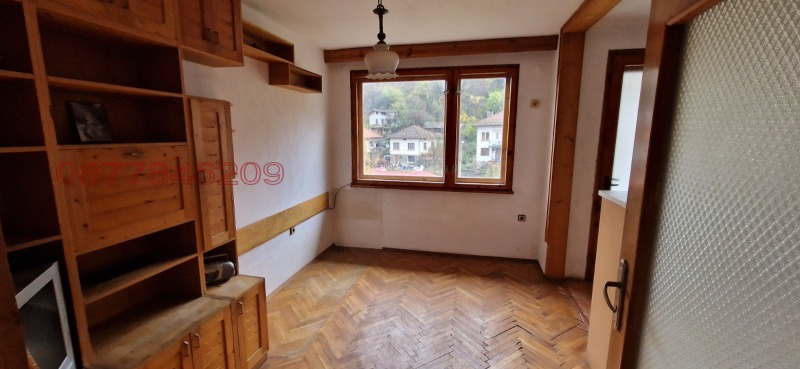 Till salu  3 sovrum region Lovech , Teteven , 93 kvm | 51937341 - bild [8]