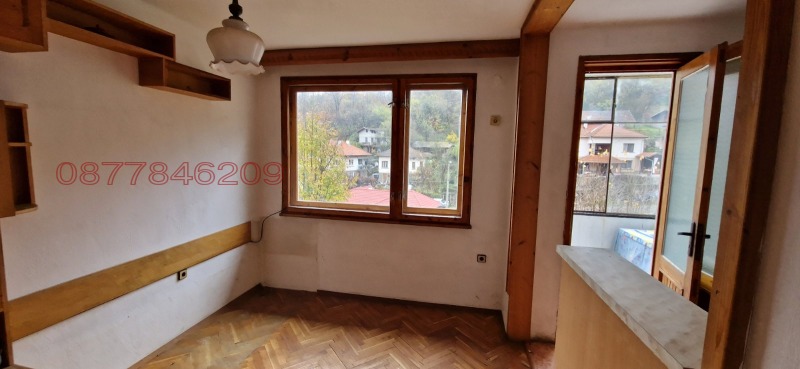 Till salu  3 sovrum region Lovech , Teteven , 93 kvm | 51937341 - bild [11]