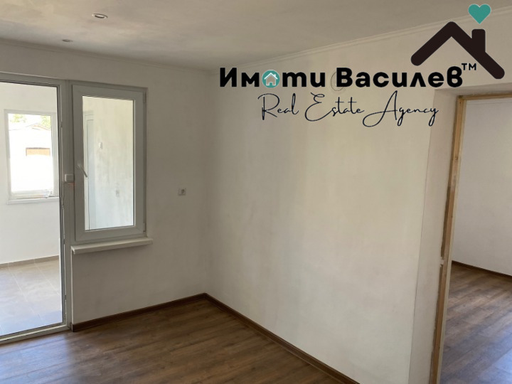 Продава КЪЩА, гр. Годеч, област София област, снимка 2 - Къщи - 54627604