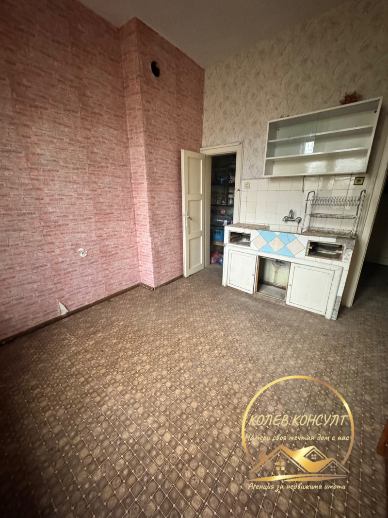 Продава 3-СТАЕН в област Хасково, гр. Димитровград - 79 кв.м / 52 000 € » 101 703.16 лв., КОЛЕВ КОНСУЛТ