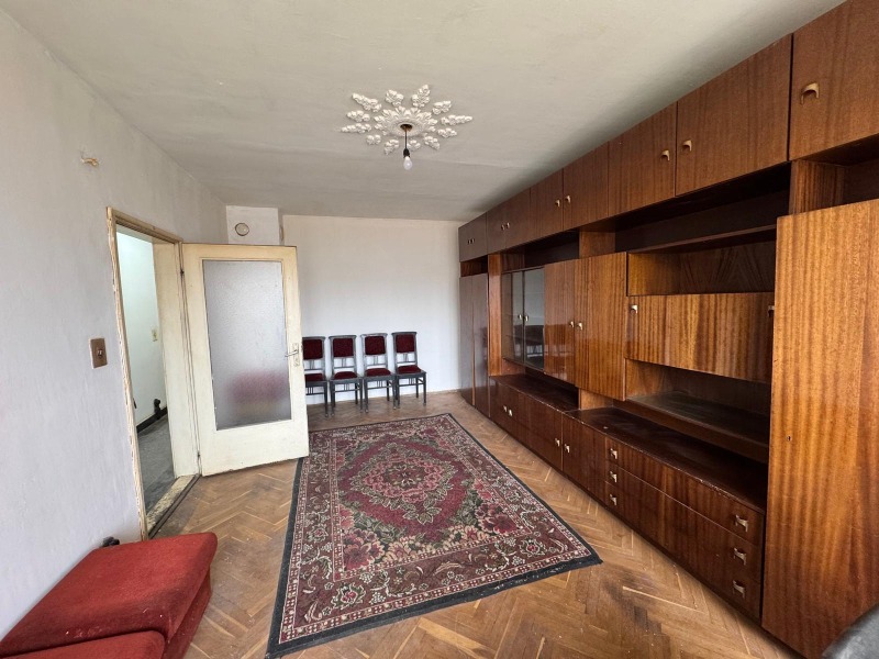 Продава 3-СТАЕН в град Шумен, 5-ти полк - 83 кв.м / 134 950 € » 263 939.26 лв., АДРЕС НЕДВИЖИМИ ИМОТИ - КАНТОРА ШУМЕН
