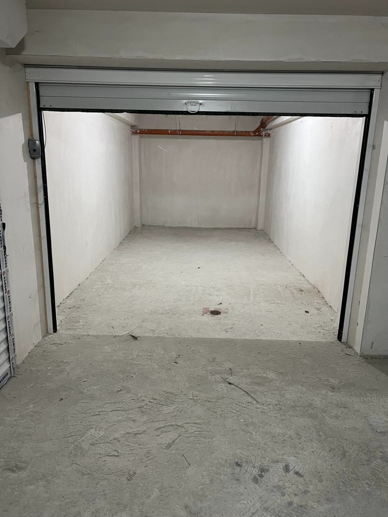 Продава ГАРАЖ в град Кърджали, Възрожденци - 20 кв.м / 15 338.76 € » 30 000 лв., ТБС БГПРОПЪРТИС