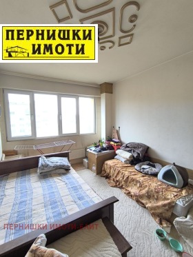 1 slaapkamer Iztok, Pernik 1