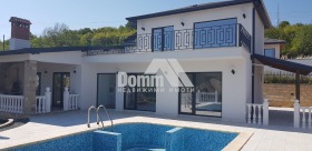 Продажба на къщи в област Добрич — страница 2 - изображение 1 