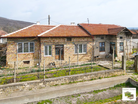 House Draganovo, region Veliko Tarnovo 1