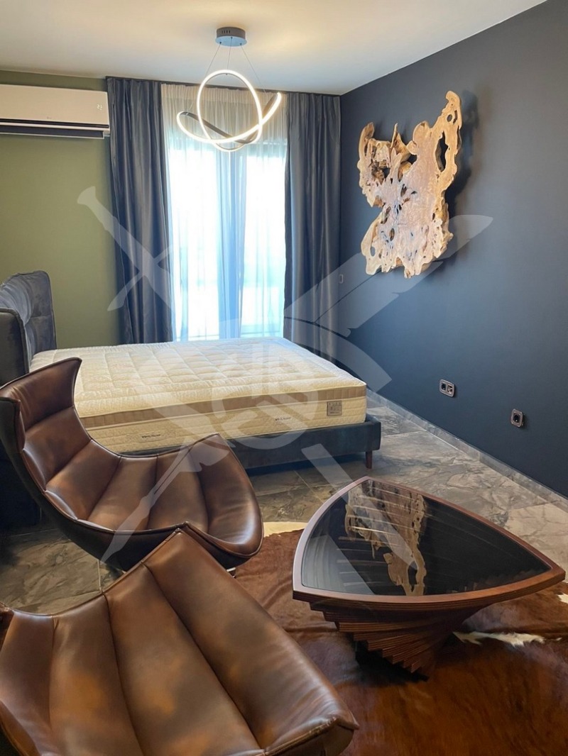 Myytävänä  Studio Sofia , Tsentar , 40 neliömetriä | 33068621 - kuva [3]