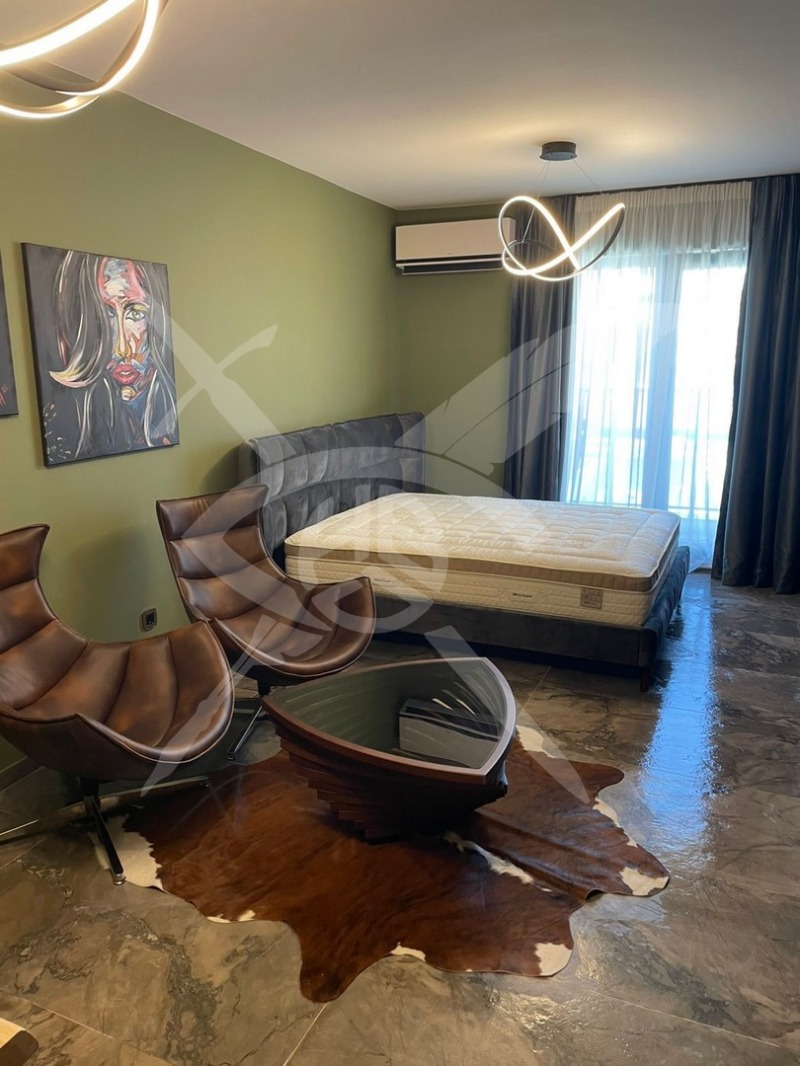 Myytävänä  Studio Sofia , Tsentar , 40 neliömetriä | 33068621 - kuva [2]