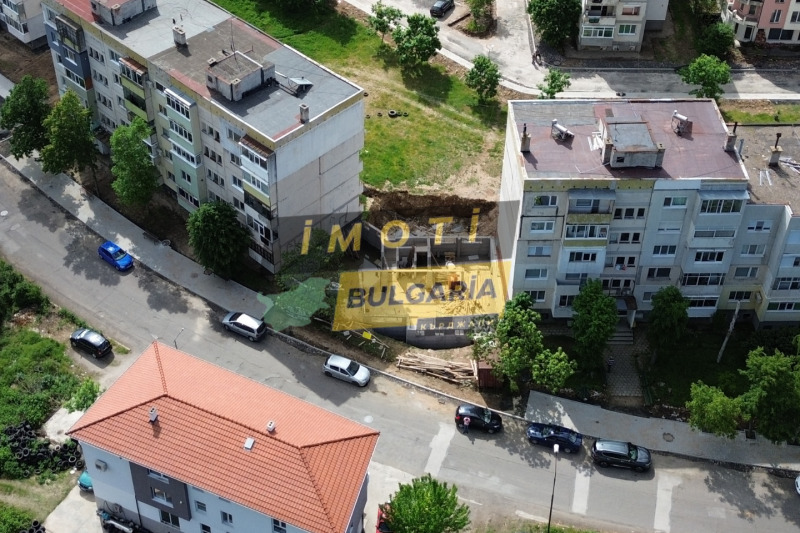 À venda  Mais de 3 quartos Kardjali , Vazrojdenci , 1 m² | 65303757 - imagem [3]