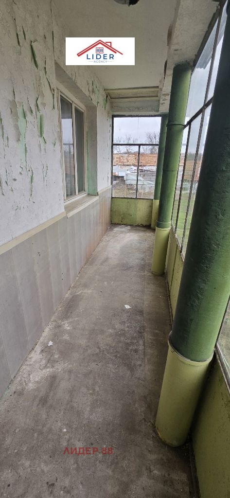 Продава КЪЩА, с. Горна Митрополия, област Плевен, снимка 2 - Къщи - 53491914