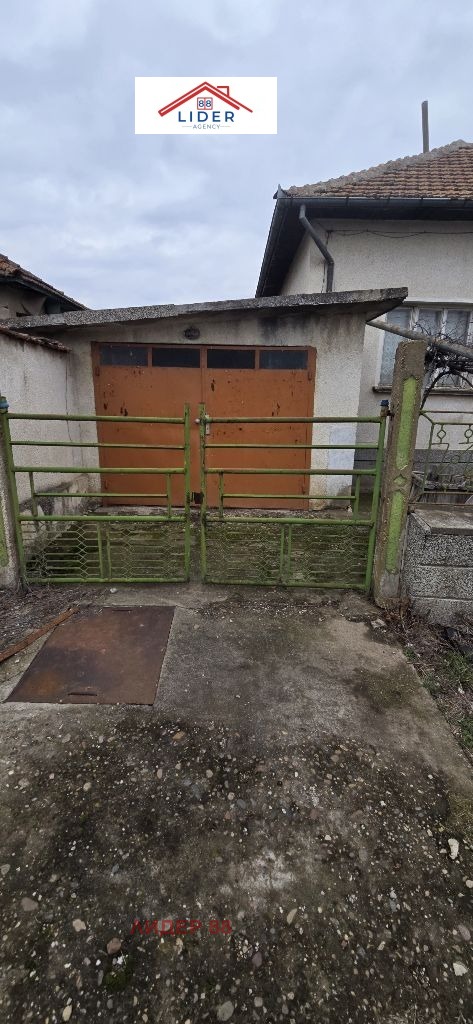 Продава КЪЩА, с. Горна Митрополия, област Плевен, снимка 11 - Къщи - 53491914