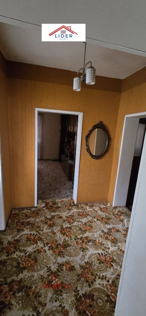 Продава КЪЩА, с. Горна Митрополия, област Плевен, снимка 10 - Къщи - 53491914