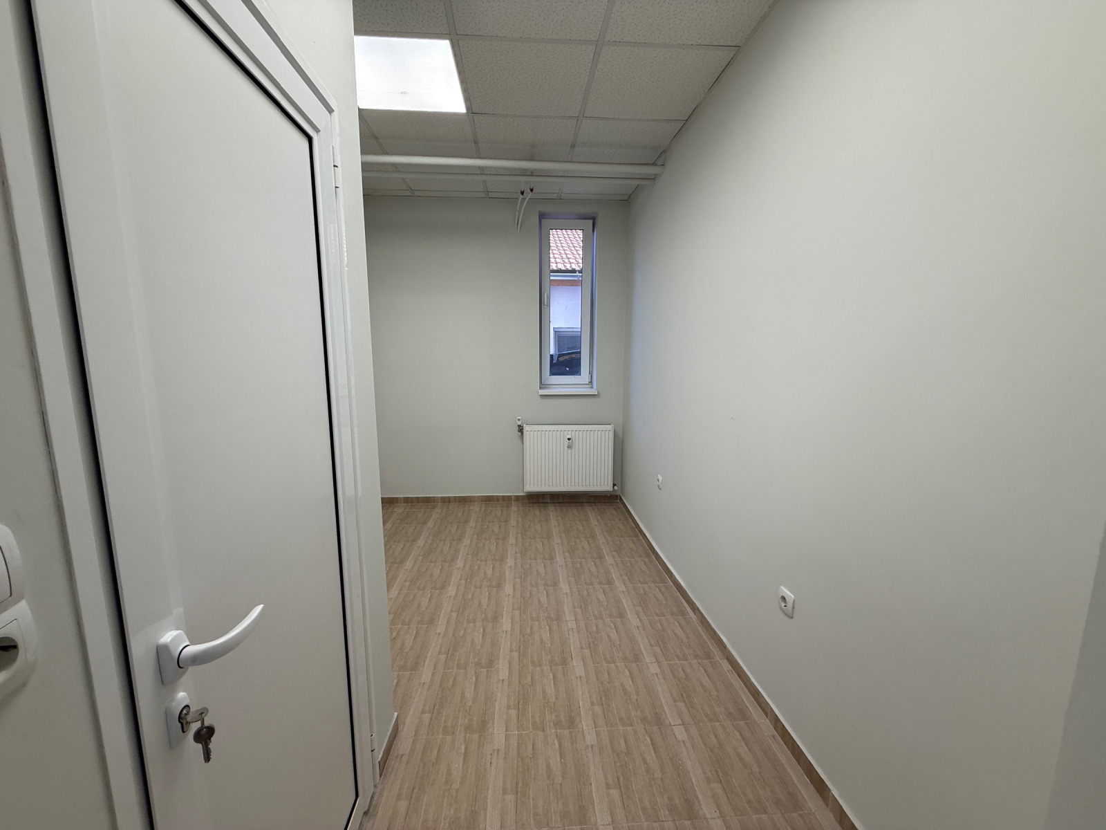 Продава МАГАЗИН, гр. Плевен, Идеален център, снимка 4 - Магазини - 53814353