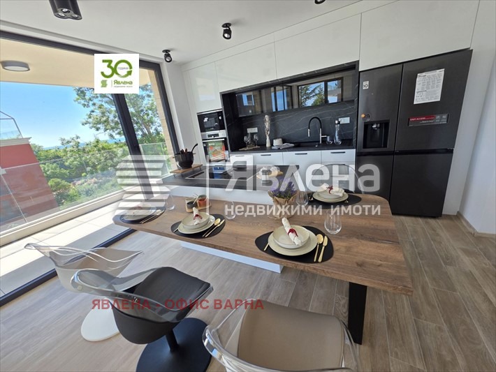 Продава 4-СТАЕН, гр. Варна, к.к. Св.Св. Константин и Елена