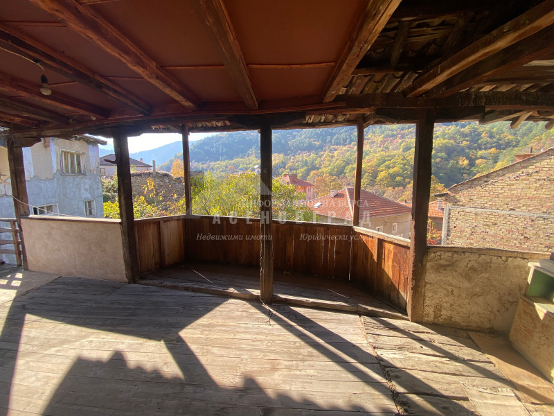 Продава КЪЩА, с. Бачково, област Пловдив, снимка 3 - Къщи - 36923518