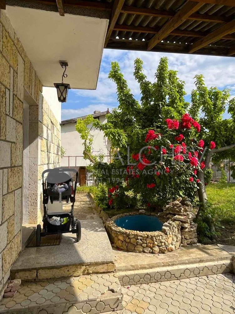 Продава КЪЩА, гр. Балчик, област Добрич, снимка 15 - Къщи - 53970511